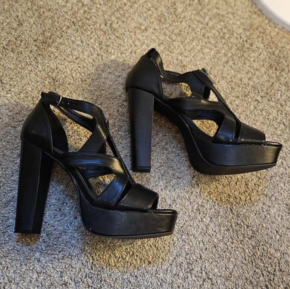 JustFab Black Platform Dress Sandals